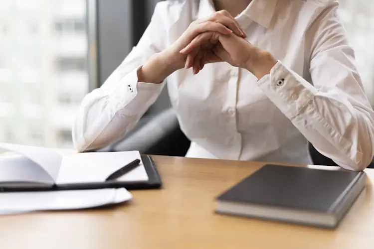 Девушка юрист